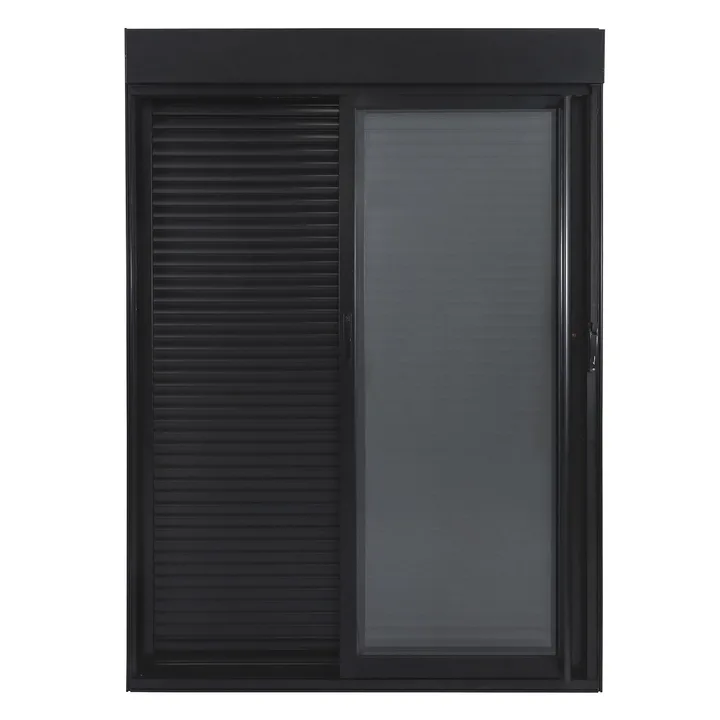 Porta Balcão de Correr com Persiana Blackout Alumínio Preto Vidro Transparente 2,35x1,60m Linha Vivace Isoxa